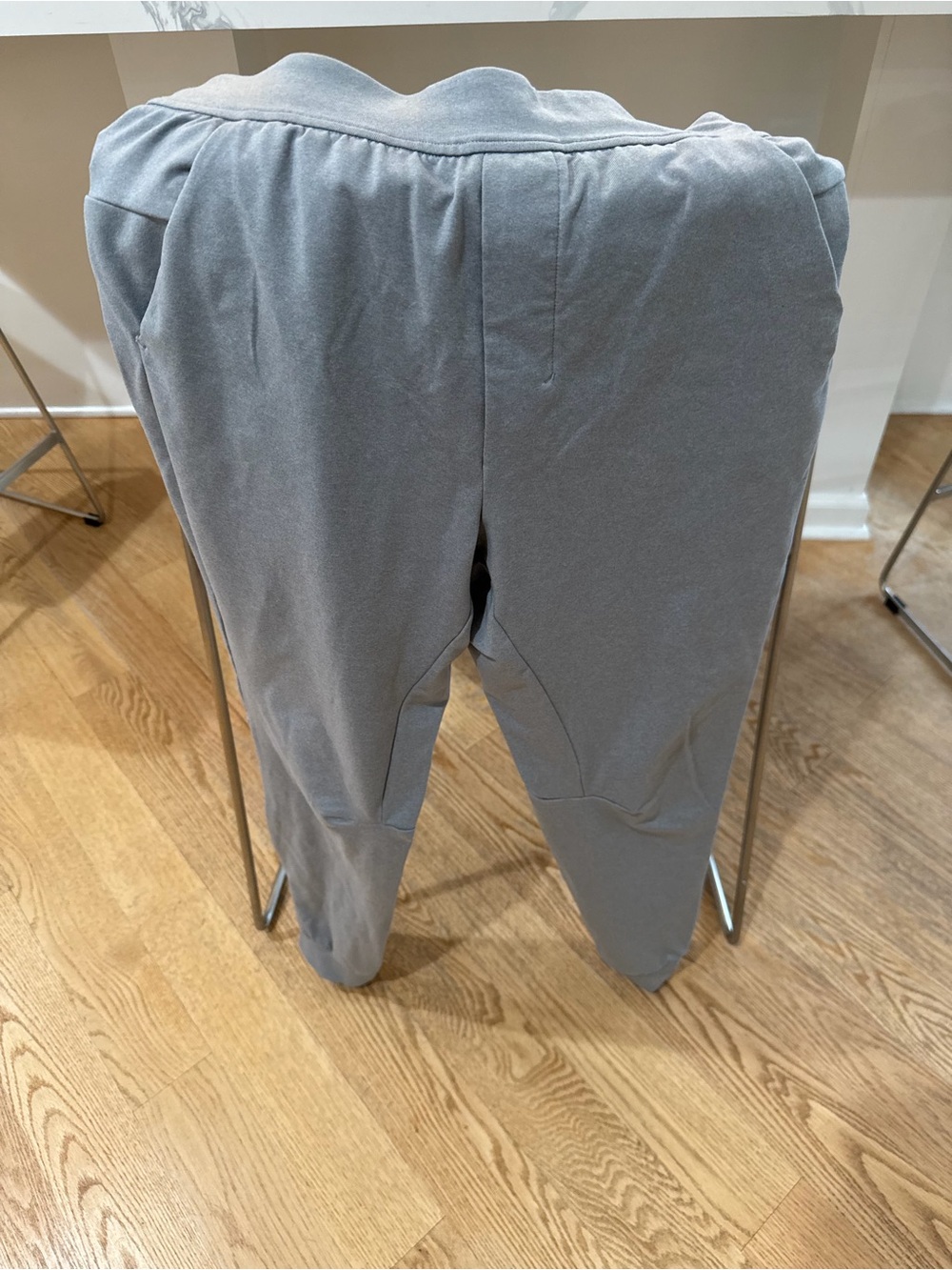 lululemon athletica Men's Gray Sweatpants Joggers